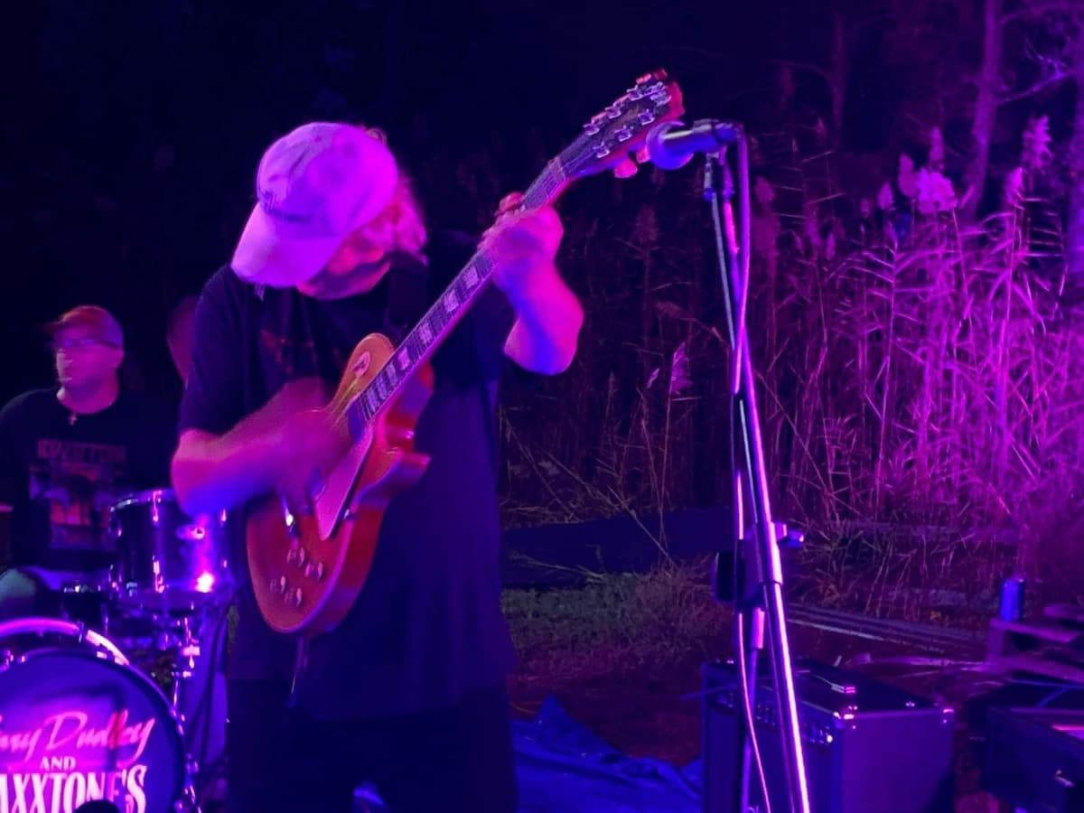 Gary Dudley & the Maxxtones performing at Beaufort Bar